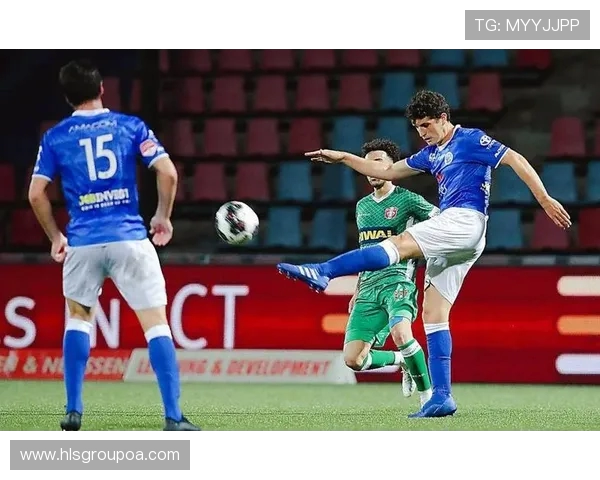 索菲亚陆军与罗马的精彩对决揭示足球战术的较量与激情